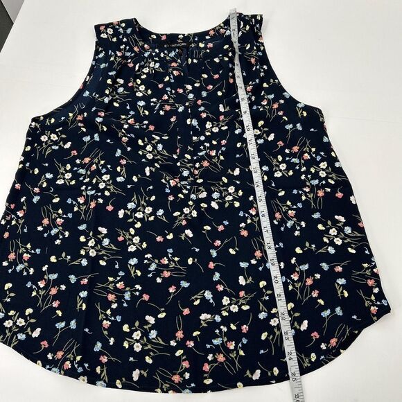 NWT Stitch Fix 41 Hawthorn Womens Floral Print  Sleeveless Top Blouse Navy Med - Picture 3 of 6